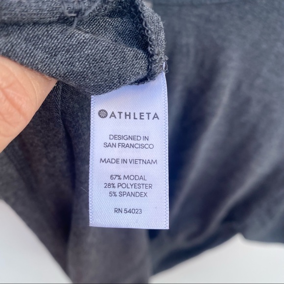 Athleta Gray Short Sleeves Top Size Xs - Picture 7 of 7